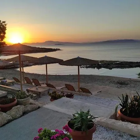 A Magical Seafront Maizonette In Aegina Apartment *